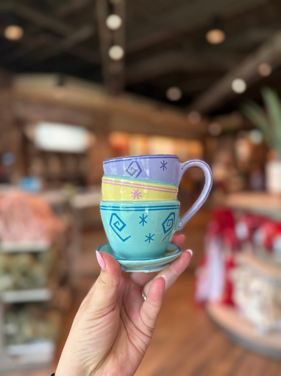 Alice Teacups Candle