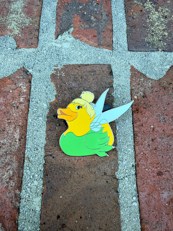 Ducks of Disney Mystery Pin *NO BOX*