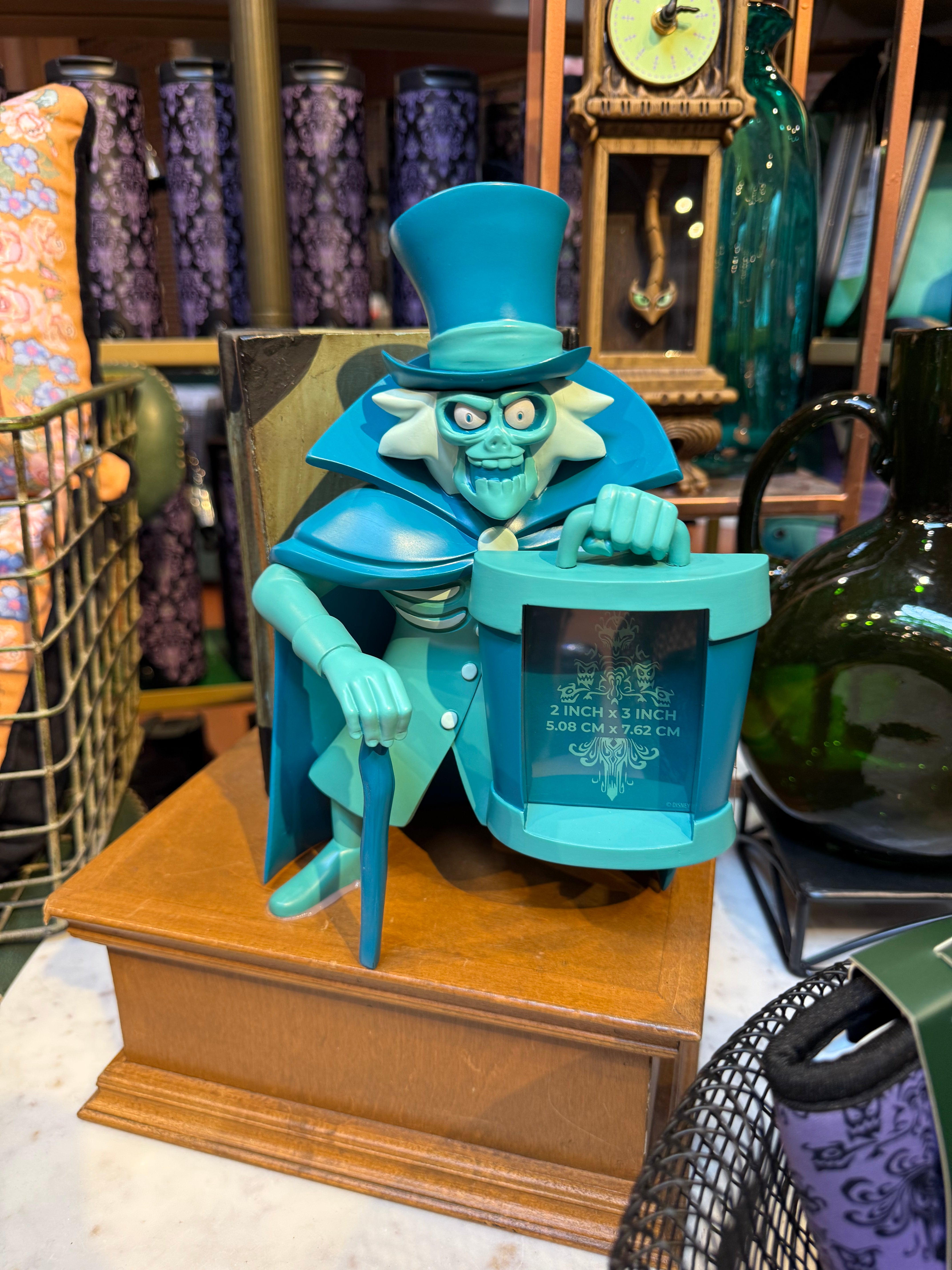 Haunted Mansion Hatbox Ghost Photo Frame Holder – Neverland Delivery