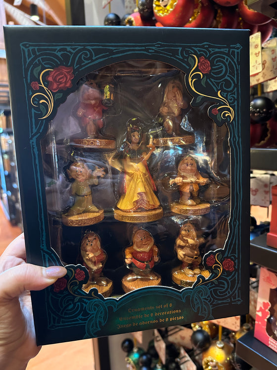 Snow White and the Seven Dwarfs Ornament Set