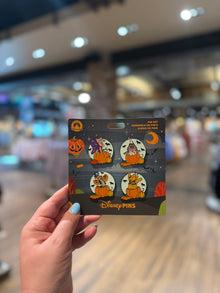  Halloween Pooh and Friends Pin Set
