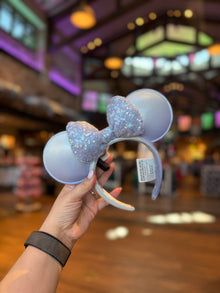  Blue Pearl Iridescent Ears