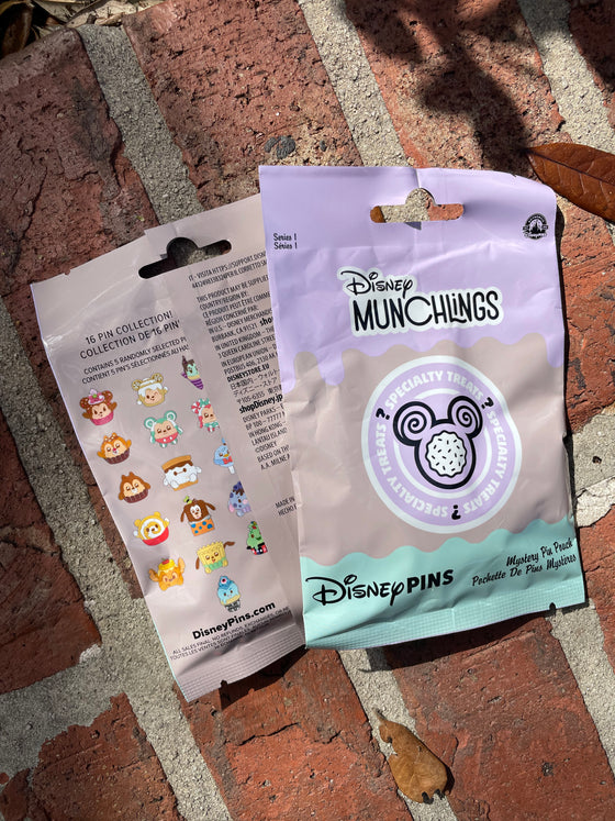Munchlings Mystery Pins Pack
